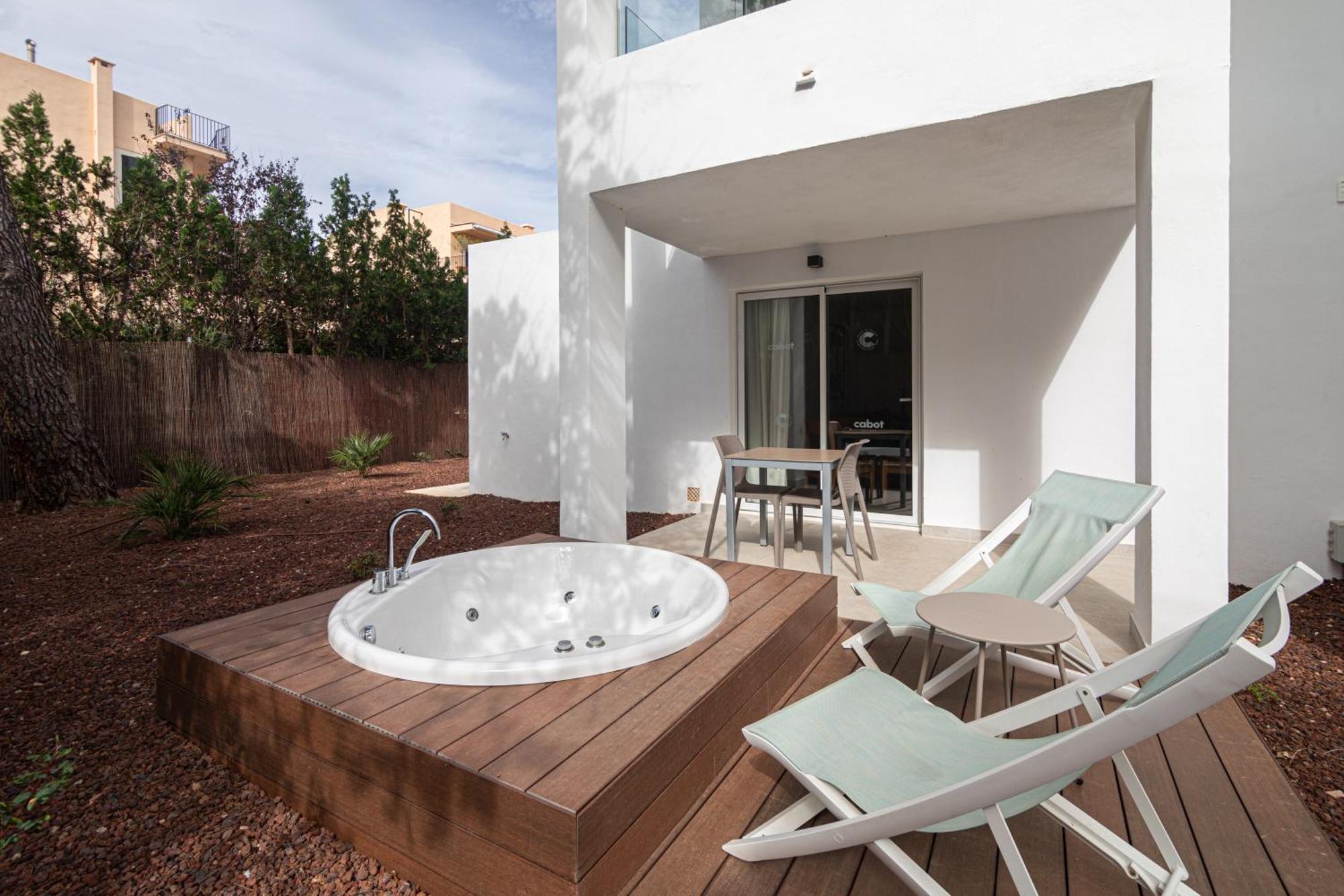 Cabot Las Velas Apartments Port de Pollença Eksteriør billede